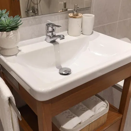 On - Family Retreat - Free Parking * Porto