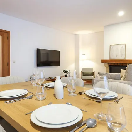 On - Family Retreat - Free Parking * Porto