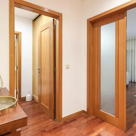 On - Family Retreat - Free Parking Porto