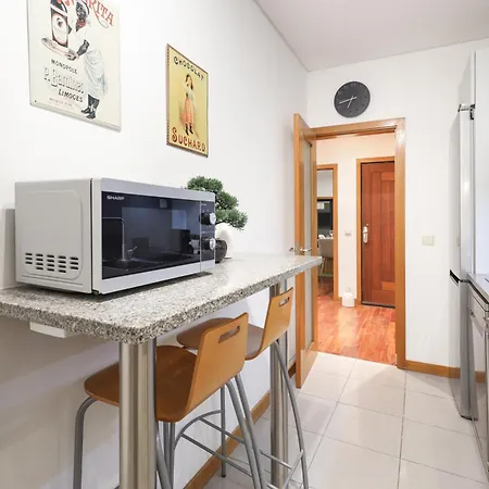 Apartment On - Family Retreat - Free Parking