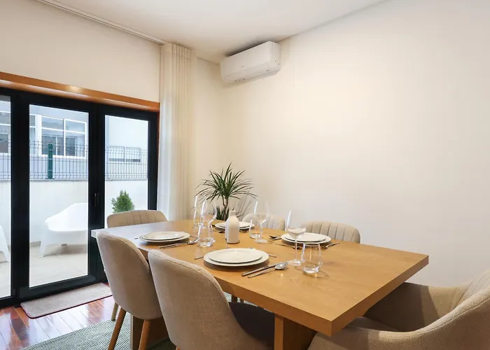 On - Family Retreat - Free Parking Apartment Porto