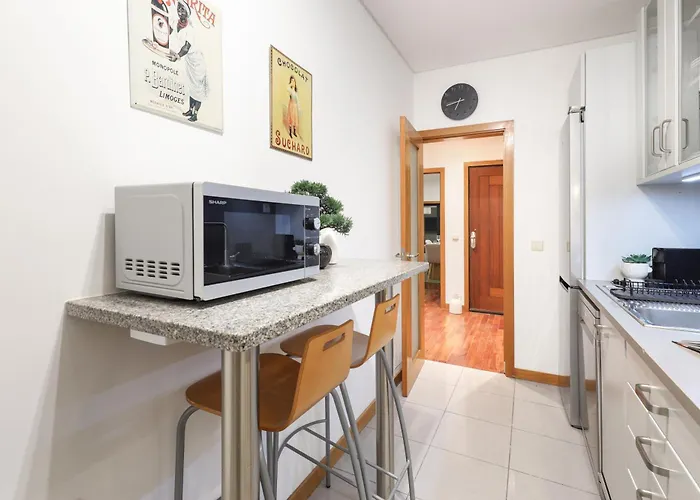 Apartment On - Family Retreat - Free Parking