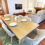 On - Family Retreat - Free Parking 아파트 *