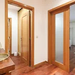 On - Family Retreat - Free Parking 포르투