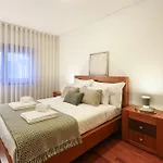 On - Family Retreat - Free Parking * 포르투