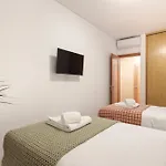 On - Family Retreat - Free Parking 아파트 *