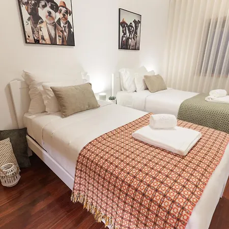 On - Family Retreat - Free Parking *