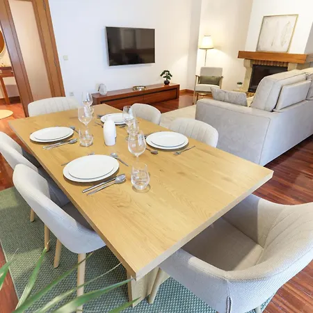 On - Family Retreat - Free Parking Appartement *