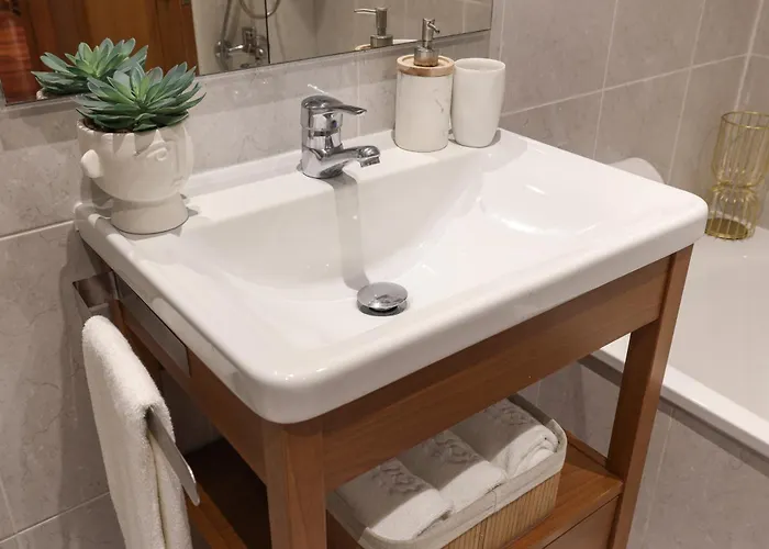 On - Family Retreat - Free Parking * Porto