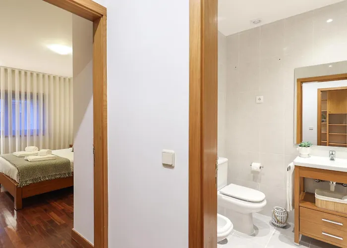 On - Family Retreat - Free Parking *