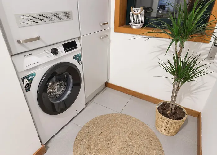 On - Family Retreat - Free Parking Porto