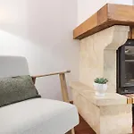 On - Family Retreat - Free Parking アパート ポルト